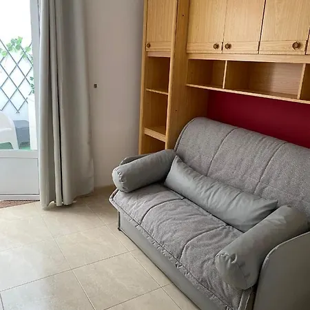 La Guardia Iii Apartment